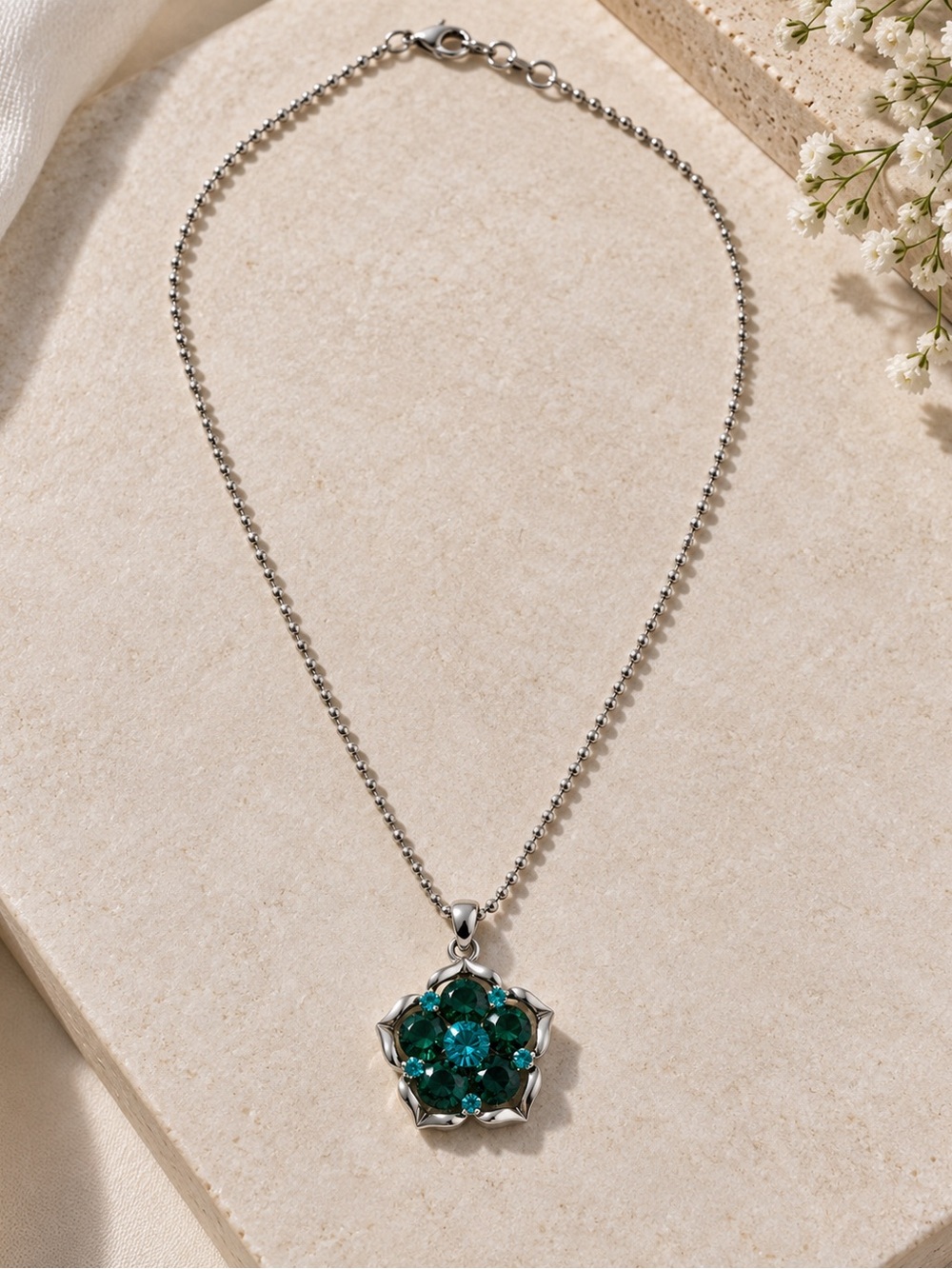 Emerald Green Crystal Flower Pendant Necklace